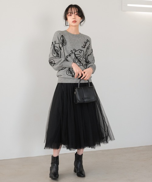 itto...（イット）の「華やかリーフコード刺繍ニット（ニット/セーター・レディース・杢グレー/ブラック・M-L）」の6枚目の写真
