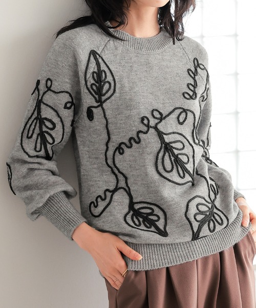 itto...（イット）の「華やかリーフコード刺繍ニット（ニット/セーター・レディース・杢グレー/ブラック・M-L）」の9枚目の写真