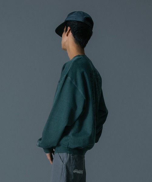 AFTERMATH(アフターマス)の「XLARGE×AFTERMATH CREWNECK SWEATSHIRT(スウェット・メンズ・グリーン/ブラック・S/XL/L/M)」の8枚目の写真
