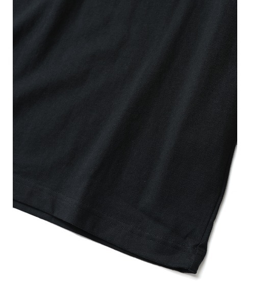 Champion(チャンピオン)の「Champion (チャンピオン) USAコットン 無地 ポケット付き クルーネック 長袖 Tシャツ(Tシャツ/カットソー・メンズ・ネイビー/ホワイト/ブラック・L/M/LL)」の13枚目の写真