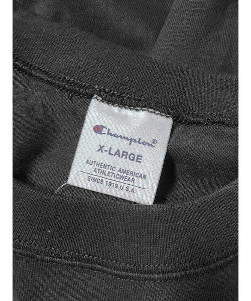 Champion(チャンピオン)の「Champion (チャンピオン) USAコットン 無地 ポケット付き クルーネック 長袖 Tシャツ(Tシャツ/カットソー・メンズ・ネイビー/ホワイト/ブラック・L/M/LL)」の4枚目の写真