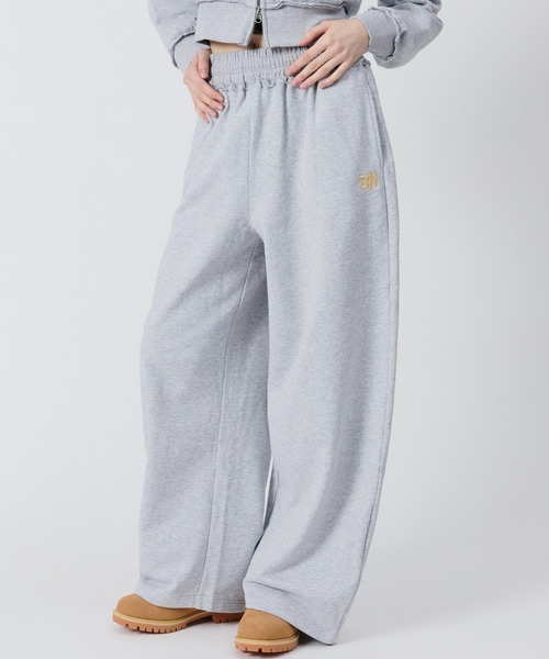 BENUA(ベヌア)の「BN curved sweatpants/BN カーブスウェットパンツ(スウェットパンツ・レディース・カーキ/グレー・LARGE/MEDIUM)」の14枚目の写真