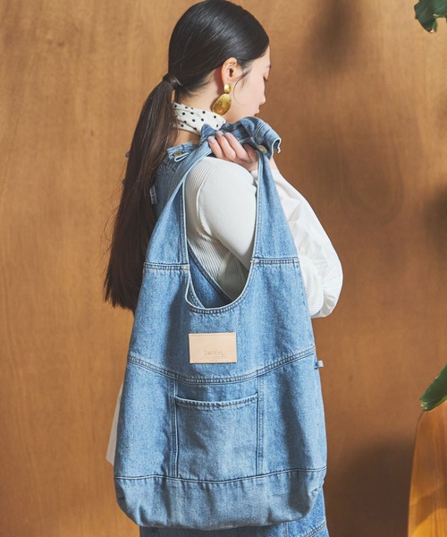 SOMETHING（サムシング）の「【GISELe 4月号掲載】atelier SOMETHING JACKET DETAIL BAG (BIG)/バッグ（トートバッグ・レディース・ブルー・FREE）」の2枚目の写真