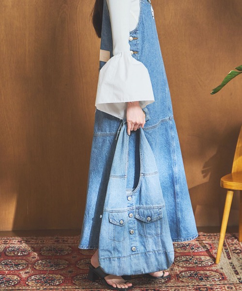 SOMETHING（サムシング）の「【GISELe 4月号掲載】atelier SOMETHING JACKET DETAIL BAG (BIG)/バッグ（トートバッグ・レディース・ブルー・FREE）」の3枚目の写真