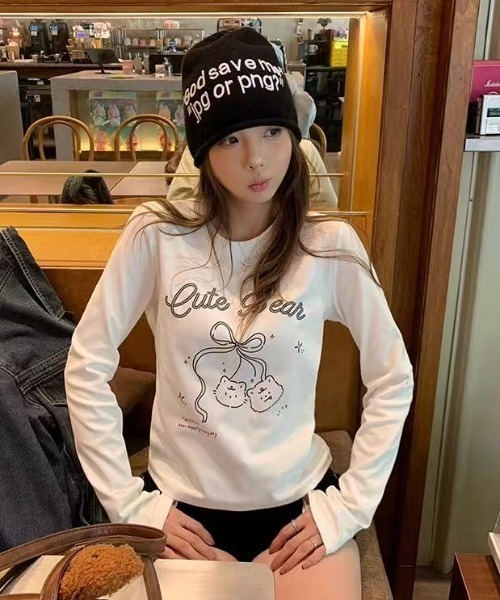 AsRiRe(アスリレイ)の「前リボンプリントトップス(Tシャツ/カットソー・レディース・ホワイト・M)」の1枚目の写真