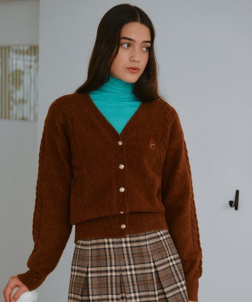 CABLE LINE V NECK CARDIGAN BROWN