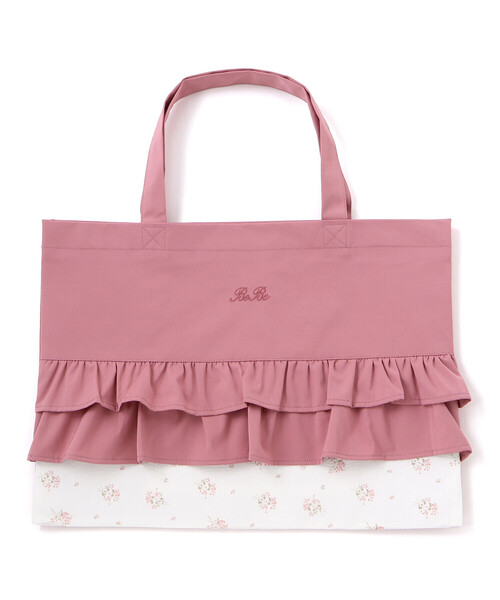 BeBe（ベベ）の「花柄切り替えフリルレッスンバッグ（トートバッグ・キッズ・ピンク/ブルー・FREE）」の5枚目の写真