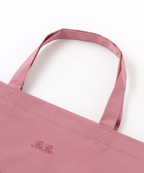 BeBe（ベベ）の「花柄切り替えフリルレッスンバッグ（トートバッグ・キッズ・ピンク/ブルー・FREE）」の7枚目の写真