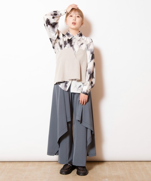 OSMOSIS（オズモーシス）の「サイドレイヤードパンツ（その他パンツ・レディース・ブラック/カーキ/グレー・ONE SIZE）」の10枚目の写真