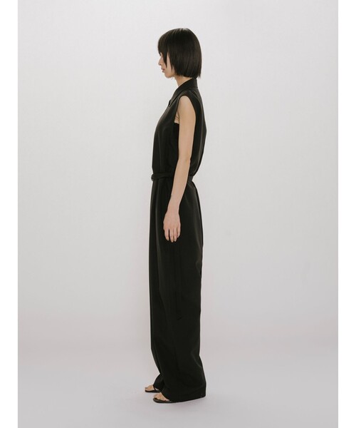MIDIUMISOLID(ミディウミソリッド)の「MIDIUMISOLID for Ladies スキッパージャンプスーツ(その他パンツ・レディース・チャコールグレー/ブラック/ベージュ・36/38)」の10枚目の写真