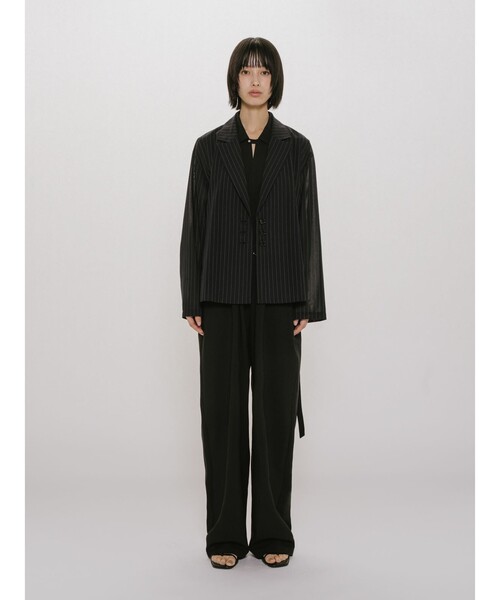 MIDIUMISOLID(ミディウミソリッド)の「MIDIUMISOLID for Ladies スキッパージャンプスーツ(その他パンツ・レディース・チャコールグレー/ブラック/ベージュ・36/38)」の15枚目の写真