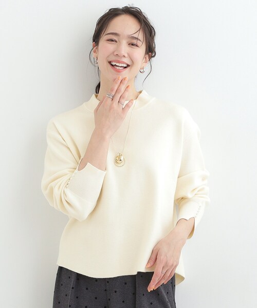 SHOO・LA・RUE(シューラルー)の「【洗濯機可/セットアップ可/S-LL】インせず着られる もちもち裾ラウンドニット(ニット/セーター・レディース・オフホワイト/ネイビー/ベージュ・03/02/01/04)」の12枚目の写真