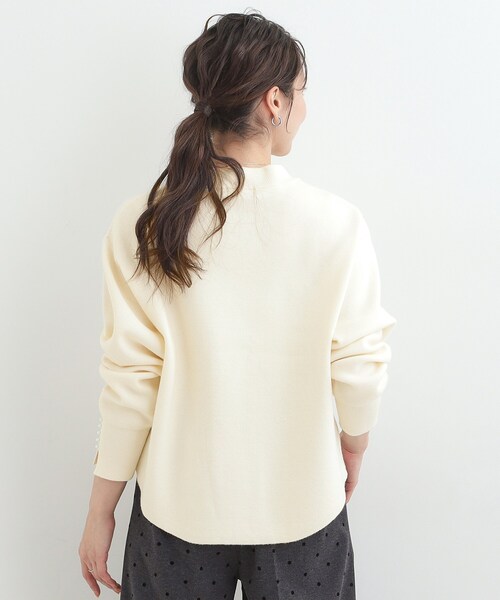 SHOO・LA・RUE(シューラルー)の「【洗濯機可/セットアップ可/S-LL】インせず着られる もちもち裾ラウンドニット(ニット/セーター・レディース・オフホワイト/ネイビー/ベージュ・03/02/01/04)」の13枚目の写真