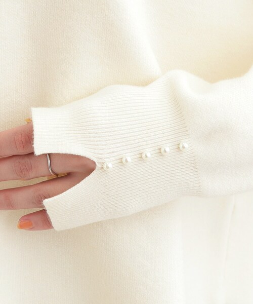 SHOO・LA・RUE(シューラルー)の「【洗濯機可/セットアップ可/S-LL】インせず着られる もちもち裾ラウンドニット(ニット/セーター・レディース・オフホワイト/ネイビー/ベージュ・03/02/01/04)」の15枚目の写真