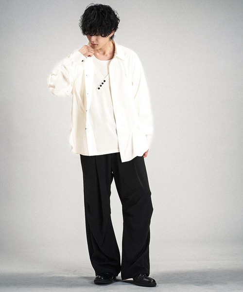 NO ID.（ノーアイディ）の「【NO ID.】Random Tuck Big Shirt / ランダム タック ビッグ シャツ（シャツ/ブラウス・メンズ・ブラック/グレー/ホワイト・ONE SIZE）」の4枚目の写真