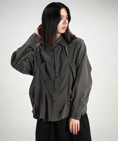 NO ID.（ノーアイディ）の「【NO ID.】Random Tuck Big Shirt / ランダム タック ビッグ シャツ（シャツ/ブラウス・メンズ・ブラック/グレー/ホワイト・ONE SIZE）」の7枚目の写真