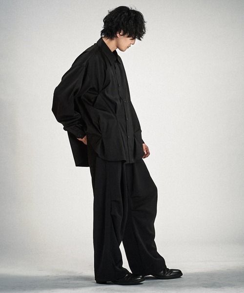 NO ID.（ノーアイディ）の「【NO ID.】Random Tuck Big Shirt / ランダム タック ビッグ シャツ（シャツ/ブラウス・メンズ・ブラック/グレー/ホワイト・ONE SIZE）」の21枚目の写真
