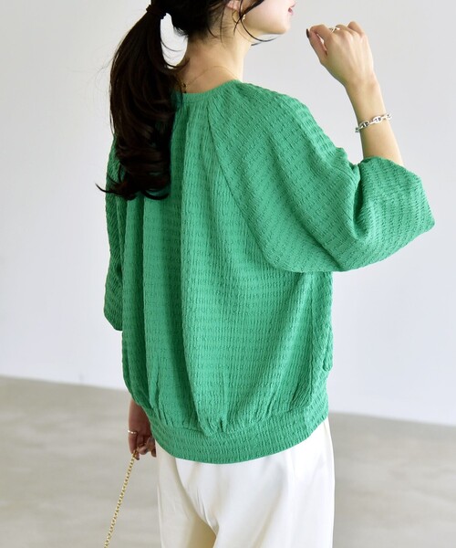 quaranciel(カランシエル)の「quaranciel:〈洗濯機可能〉ジャカード ジャージー クルーネック プルオーバー(Tシャツ/カットソー・レディース・グリーン/ホワイト/ネイビー・ONE SIZE)」の3枚目の写真