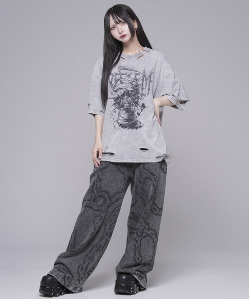 REFLEM(レフレム)の「『REFLEM/レフレム』安ピン付きダメージTシャツ/ハーフスリーブカットソー(Tシャツ/カットソー・レディース・ブラック/ライトグレー・FREE)」の16枚目の写真