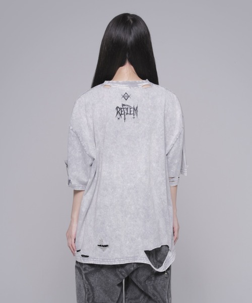 REFLEM(レフレム)の「『REFLEM/レフレム』安ピン付きダメージTシャツ/ハーフスリーブカットソー(Tシャツ/カットソー・レディース・ブラック/ライトグレー・FREE)」の14枚目の写真