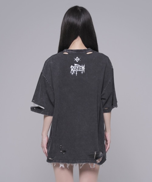 REFLEM(レフレム)の「『REFLEM/レフレム』安ピン付きダメージTシャツ/ハーフスリーブカットソー(Tシャツ/カットソー・レディース・ブラック/ライトグレー・FREE)」の6枚目の写真