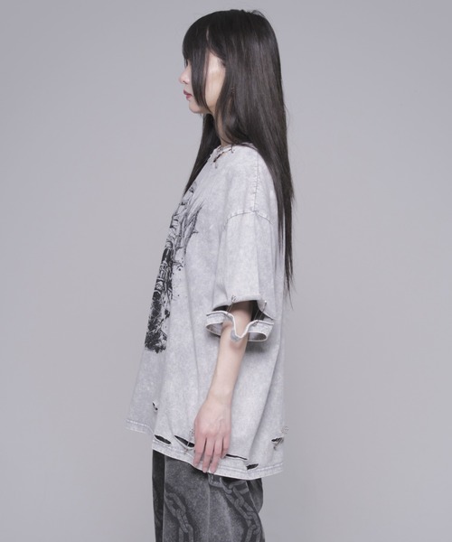 REFLEM(レフレム)の「『REFLEM/レフレム』安ピン付きダメージTシャツ/ハーフスリーブカットソー(Tシャツ/カットソー・レディース・ブラック/ライトグレー・FREE)」の13枚目の写真