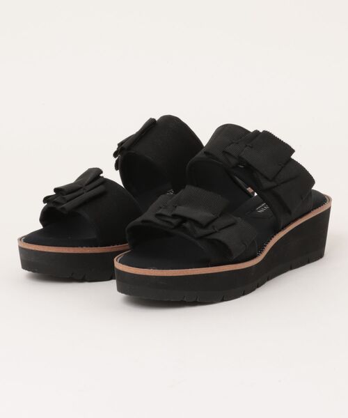 LANVIN collection(ランバン コレクション)の「たたみリボンミュールサンダル(サンダル・レディース・ブラック/プラチナム・L(24.5cm)/M(23.5cm)/S(22.5cm))」の2枚目の写真