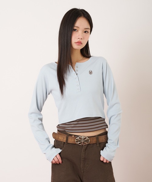 hazyl（ヘイジル）の「layered henry tops/レイヤードヘンリートップス（Tシャツ/カットソー・レディース・ネイビー/ライトブルー・フリー）」の3枚目の写真