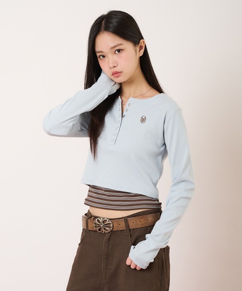 hazyl（ヘイジル）の「layered henry tops/レイヤードヘンリートップス（Tシャツ/カットソー・レディース・ネイビー/ライトブルー・フリー）」の5枚目の写真