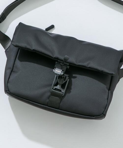 RODE SKO(ロデスコ)の「撥水フィドロックショルダーバッグ S(ショルダーバッグ・メンズ・ブラック/カーキ・SMALL)」の16枚目の写真