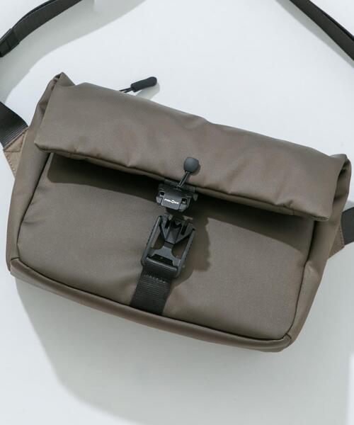 RODE SKO(ロデスコ)の「撥水フィドロックショルダーバッグ S(ショルダーバッグ・メンズ・ブラック/カーキ・SMALL)」の5枚目の写真
