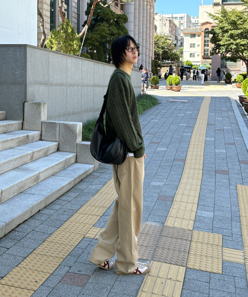 DEVELOVE(デヴローブ)の「エッセンシャルムードセミワイドコットンパンツ_ベージュ(その他パンツ・メンズ・ベージュ・L/XL/2XL/M)」の2枚目の写真