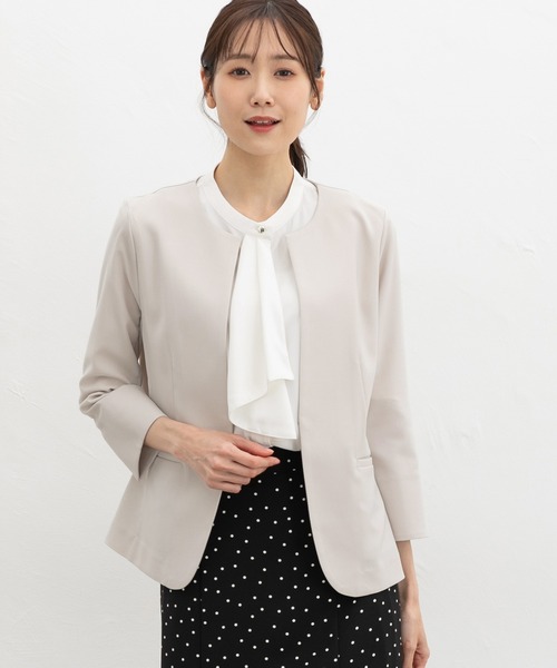 Honeys(ハニーズ)の「【ストレッチ・ウォッシャブル・イージーケア・接触冷感】8分袖ノーカラージャケット(ノーカラージャケット・レディース・杢グレー/ライトグレー系/ネイビー/ブラック/ベージュ・LL/3L/S/M/L)」の4枚目の写真