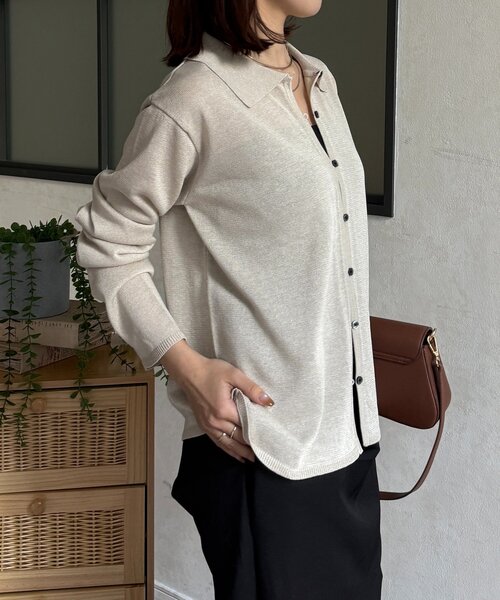 Thevon(ゼボン)の「襟付きシャリニットカーディガン(カーディガン/ボレロ・レディース・ピンク/ネイビー/ベージュ/グレー・FREE)」の11枚目の写真