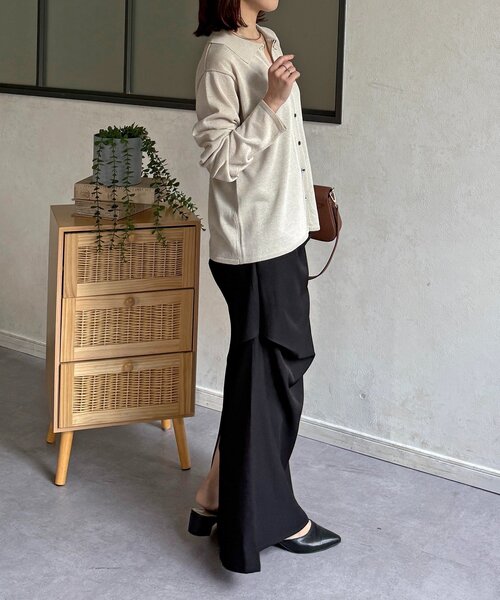 Thevon(ゼボン)の「襟付きシャリニットカーディガン(カーディガン/ボレロ・レディース・ピンク/ネイビー/ベージュ/グレー・FREE)」の14枚目の写真