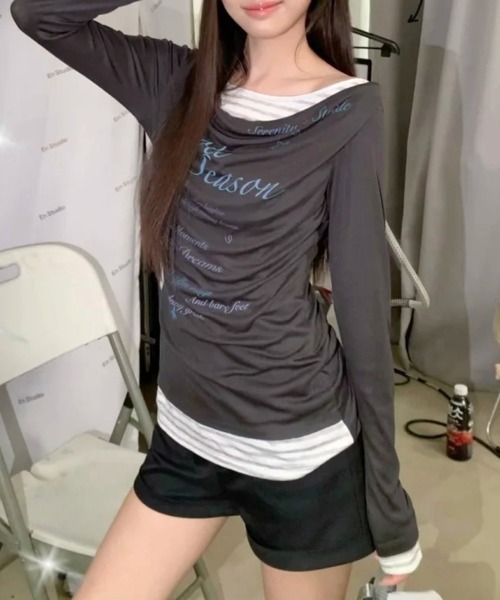 Miniministore（ミニミニストア）の「ドレープネックトップスレイヤード風ロゴT（Tシャツ/カットソー・レディース・ダークグレー/ライトブルー・FREE）」の2枚目の写真