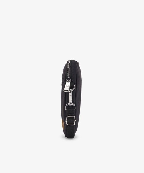 FRED PERRY(フレッドペリー)の「Brentham Small Side Bag/ブレンサムサイドバッグ(ショルダーバッグ・メンズ・ブラック・ONE SIZE)」の9枚目の写真