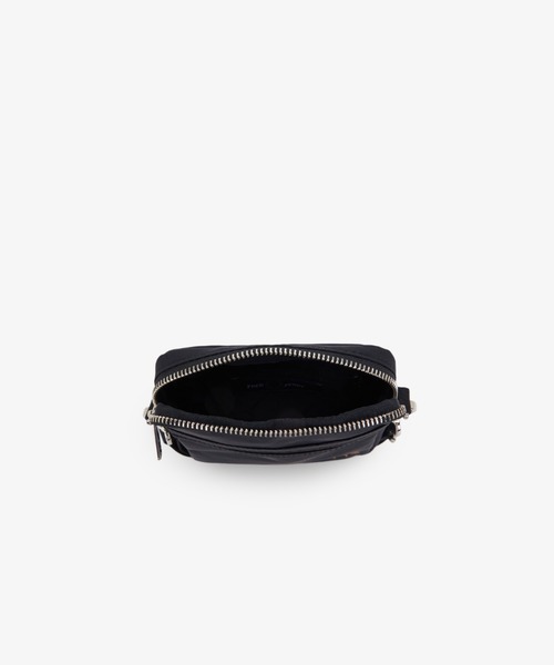 FRED PERRY(フレッドペリー)の「Brentham Small Side Bag/ブレンサムサイドバッグ(ショルダーバッグ・メンズ・ブラック・ONE SIZE)」の10枚目の写真