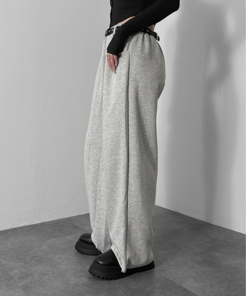jiasecond.(ジアセカンド)の「【jiasecond.】ベルト付きスウェットパンツ / スウェット パンツ ルーズ ベルト ZOZOTOWN限定(スウェットパンツ・レディース・アイボリー/ブラック/グレー・FREE)」の20枚目の写真