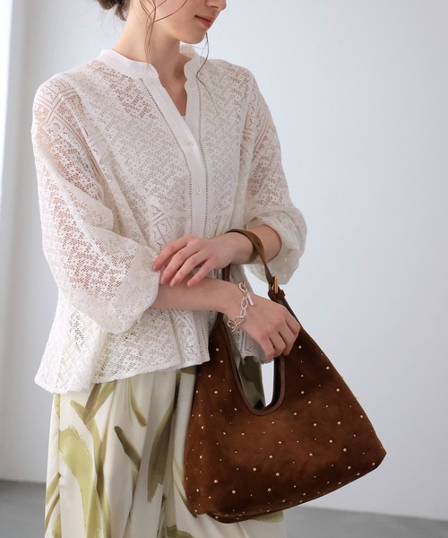 CHRISTIAN VILLA(クリスチャンヴィラ)の「スエードスタッズトラペーズバッグ【クリスチャンヴィラ/CHRISTIAN VILLA】(ハンドバッグ・レディース・ブラウン・FREE)」の8枚目の写真