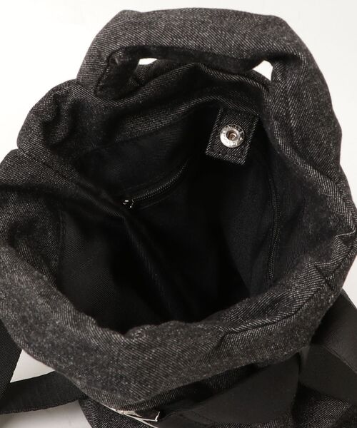 OUTDOOR PRODUCTS(アウトドアプロダクツ)の「【OUTDOOR PRODUCTS / アウトドアプロダクツ】 2way Belt Tote デニムライク ベルトデザイン ミニトート(ショルダーバッグ・レディース・ネイビー/ブラック/サックスブルー・FREE)」の5枚目の写真