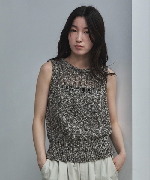 feepur（フェピュール）の「【ハンドウォッシャブル】メッシュパートニットタンク（タンクトップ・レディース・ブラック/グレー・MEDIUM）」の11枚目の写真