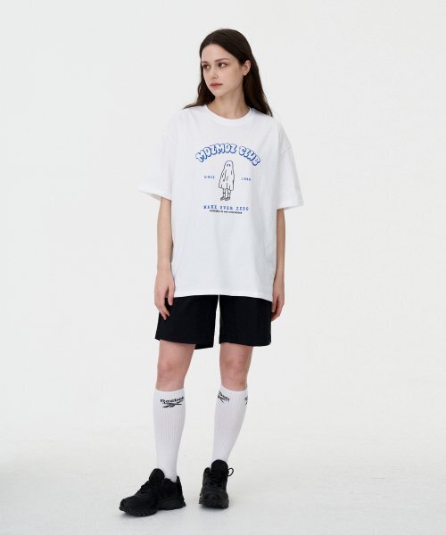 MOZMOZ(モズモズ)の「ロンリーチャイルド オーバーサイズ 半袖Tシャツ ホワイト(Tシャツ/カットソー・レディース・その他・1/2/3)」の3枚目の写真