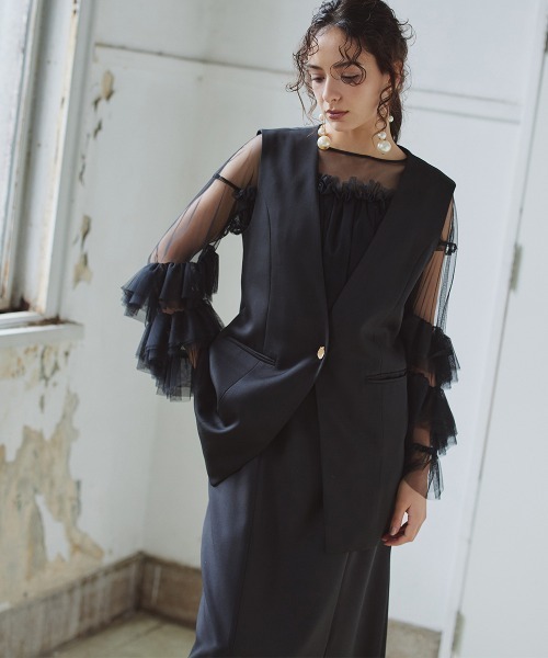 Callarus(カラルス)の「2点セットアップドレス(ノーカラージレ+チュールフリルドッキングワンピース)〔Callarus〕(ドレス・レディース・ブラック/ブラック×グレー・S/M/L)」の1枚目の写真