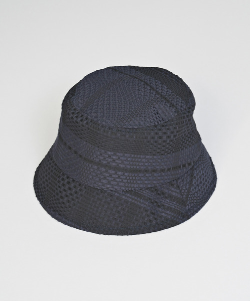 VICTIM(ヴィクティム)の「VICTIM ヴィクティム / ×CA4LA BUCKET HAT カシラコラボレーションバケットハット / VTM-26-A-003(ハット・メンズ・ブラック/ホワイト/ネイビー・FREE)」の1枚目の写真