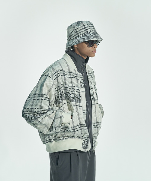 VICTIM(ヴィクティム)の「VICTIM ヴィクティム / ×CA4LA BUCKET HAT カシラコラボレーションバケットハット / VTM-26-A-003(ハット・メンズ・ブラック/ホワイト/ネイビー・FREE)」の4枚目の写真