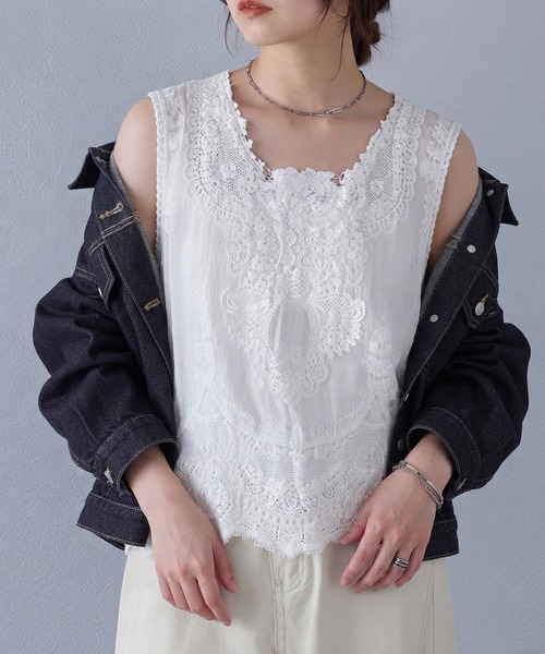 murea(ミュレア)の「シアーコットンレースフラワーモチーフノースリーブブラウス(シャツ/ブラウス・レディース・アイボリー/ホワイト・FREE)」の1枚目の写真