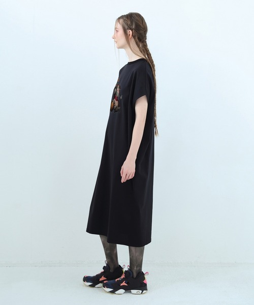 BEDSIDEDRAMA(ベットサイドドラマ)の「DOG SAVE THE QUEEN Dress Tee(ワンピース・レディース・ピンク/ホワイト/ブラック・2)」の8枚目の写真