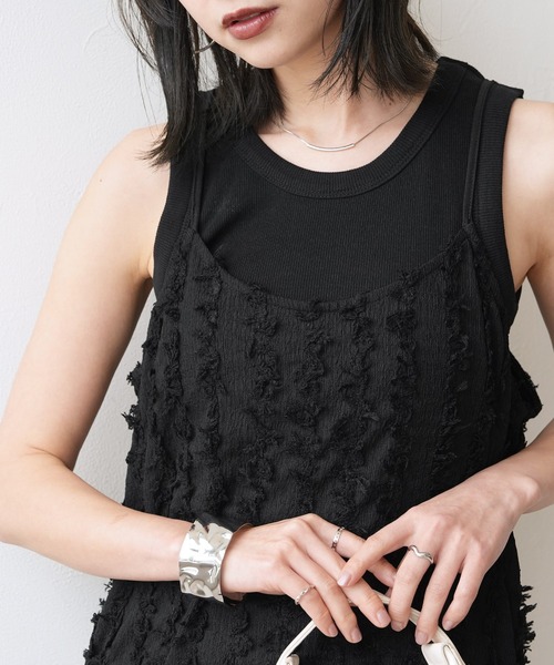 Yeoun(ヨウン)の「フリンジロングキャミワンピース(ワンピース・レディース・キナリ/ブラック・M)」の16枚目の写真