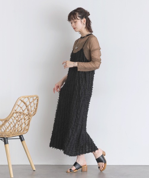 Yeoun(ヨウン)の「フリンジロングキャミワンピース(ワンピース・レディース・キナリ/ブラック・M)」の10枚目の写真